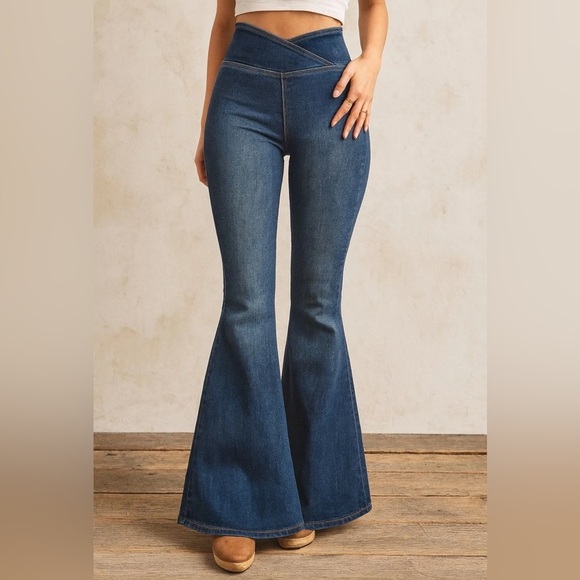 Denim - Women's Flare Jeans - Blue